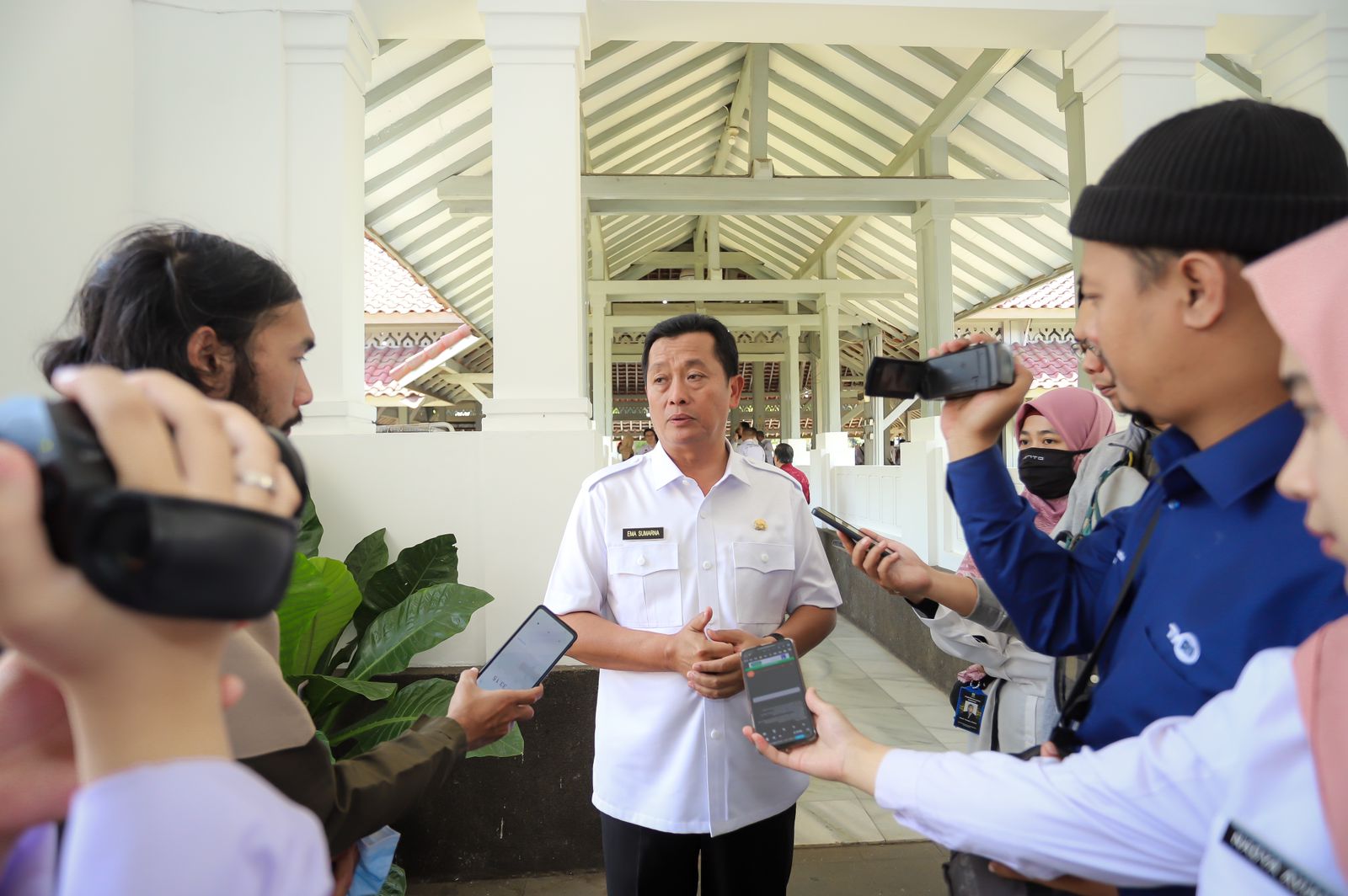 169338278991-skripsi-dihapuskan-plh-wali-kota-dunia-pendidikan-harus-dinamis