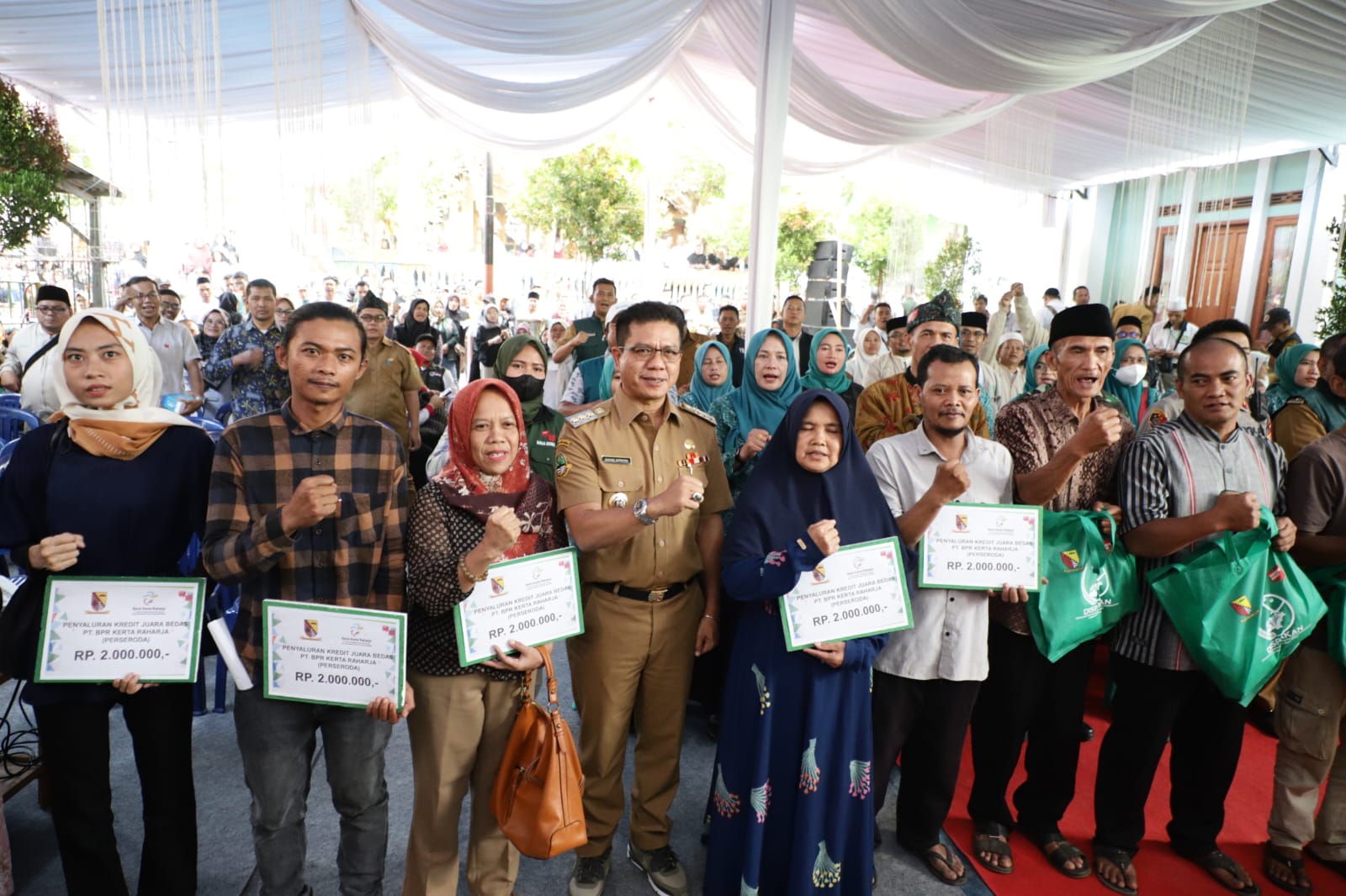 bupati-bandung-kembali-laksanakan-program-bunga-desa-di-cicalengka