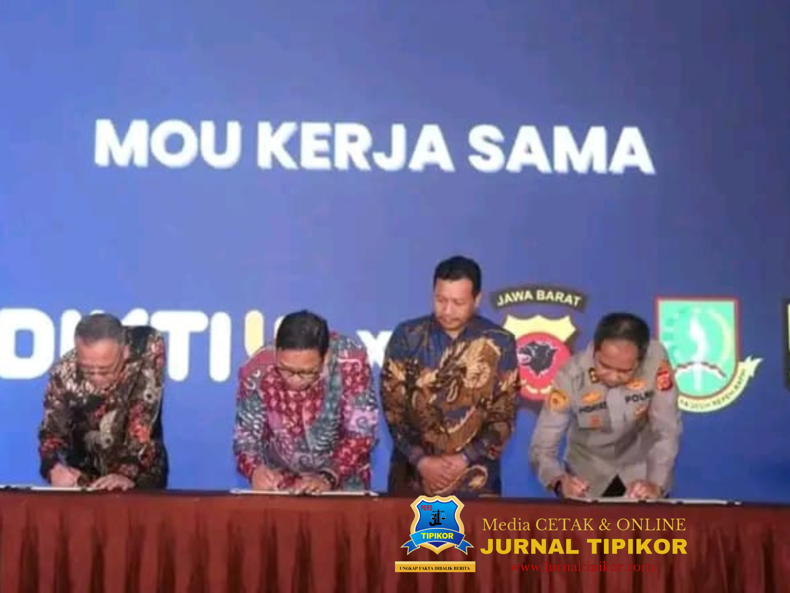 Desain tanpa judul_20240219_204805_0000
