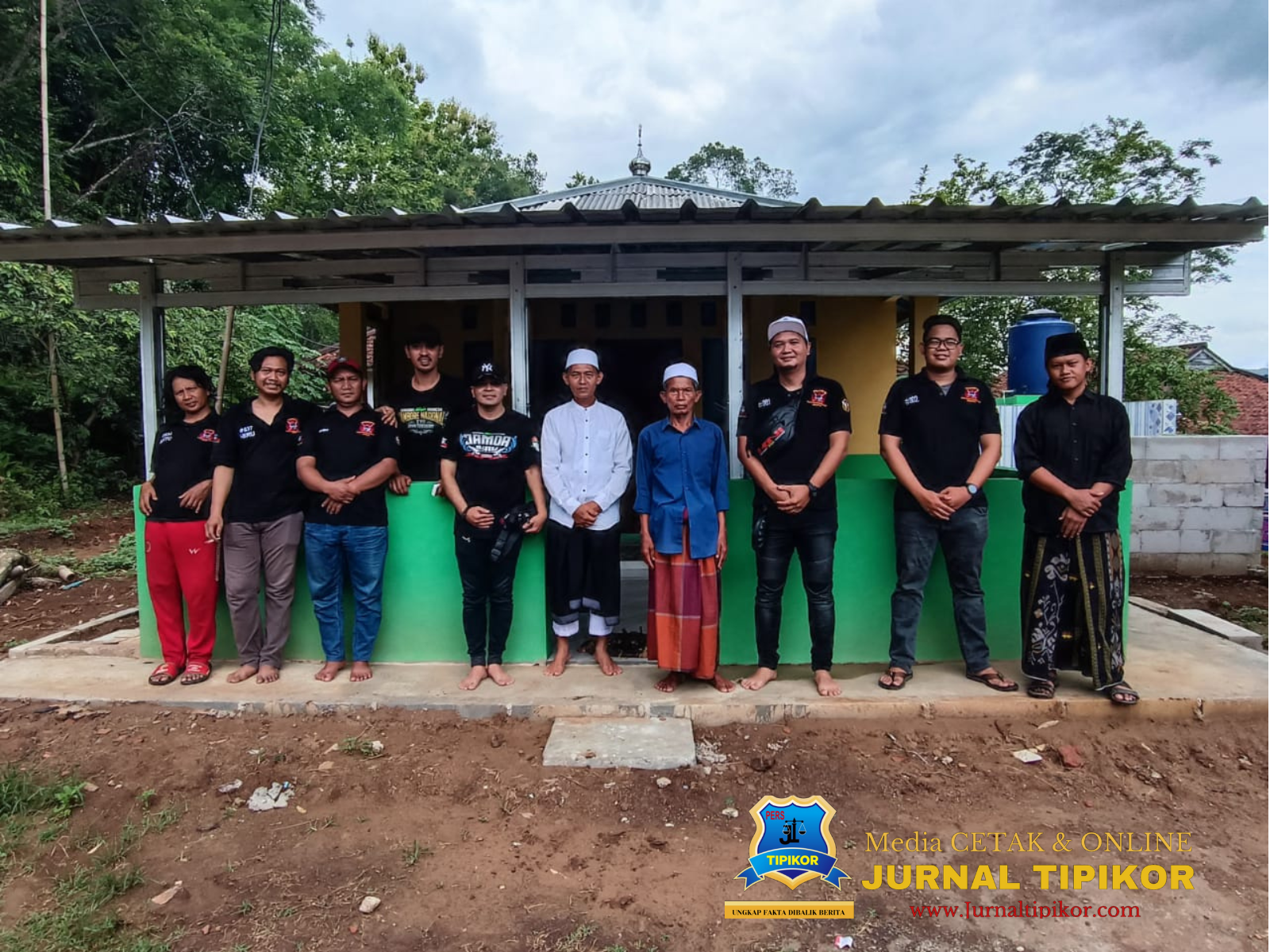 Desain tanpa judul_20240226_122305_0000