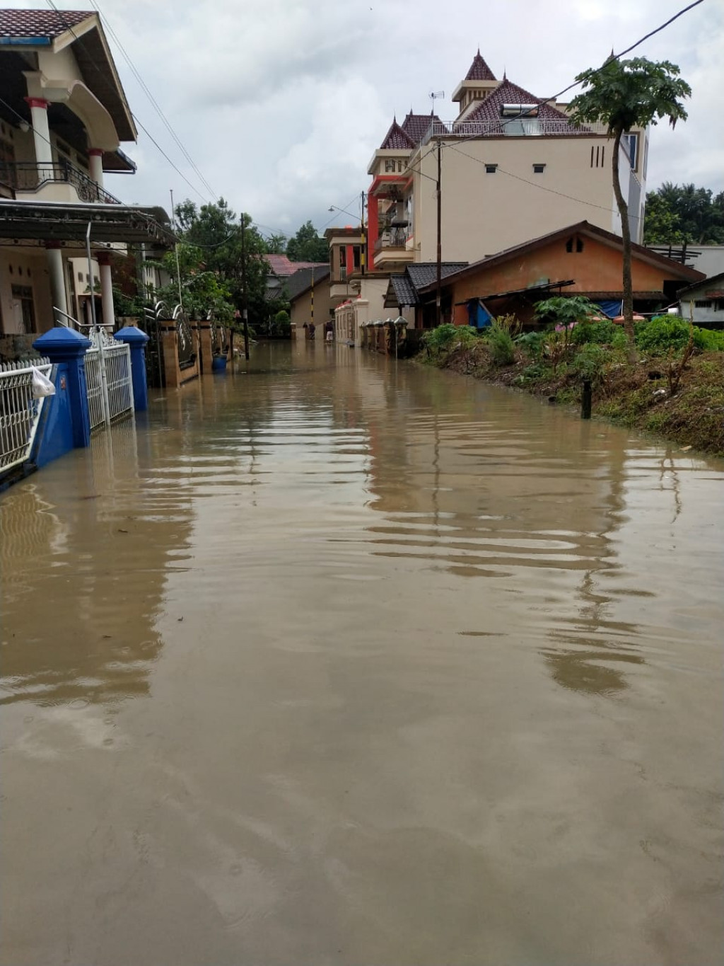 banjir karang