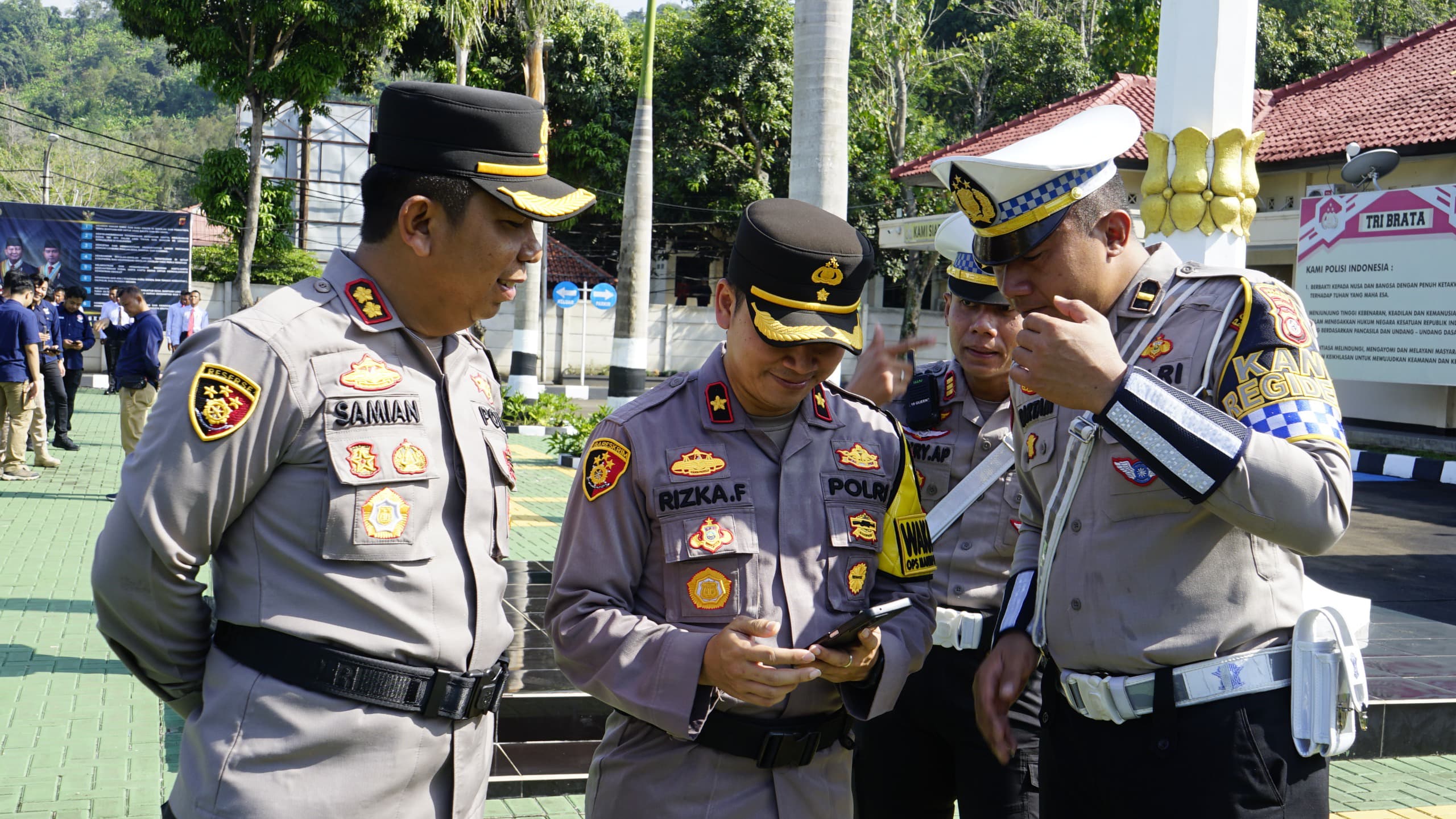 polisi