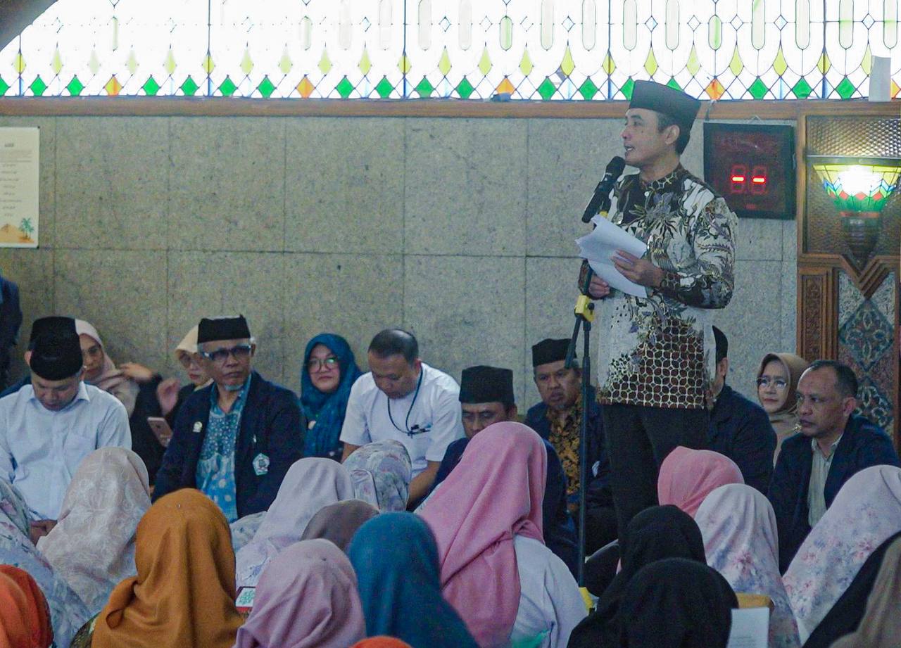 pelatihan Baca Tulis Al-Qur’an (BTQ) yang digelar Kelompok Kerja Majelis Taklim (KKMT) Kota Bandung, di Masjid Pusdai Jawa Barat
