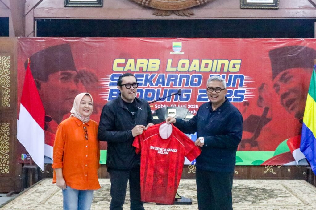 174934142976-soekarno-run-2025-jadikan-bandung-sebagai-kota-perjuangan-dan-sport-tourism
