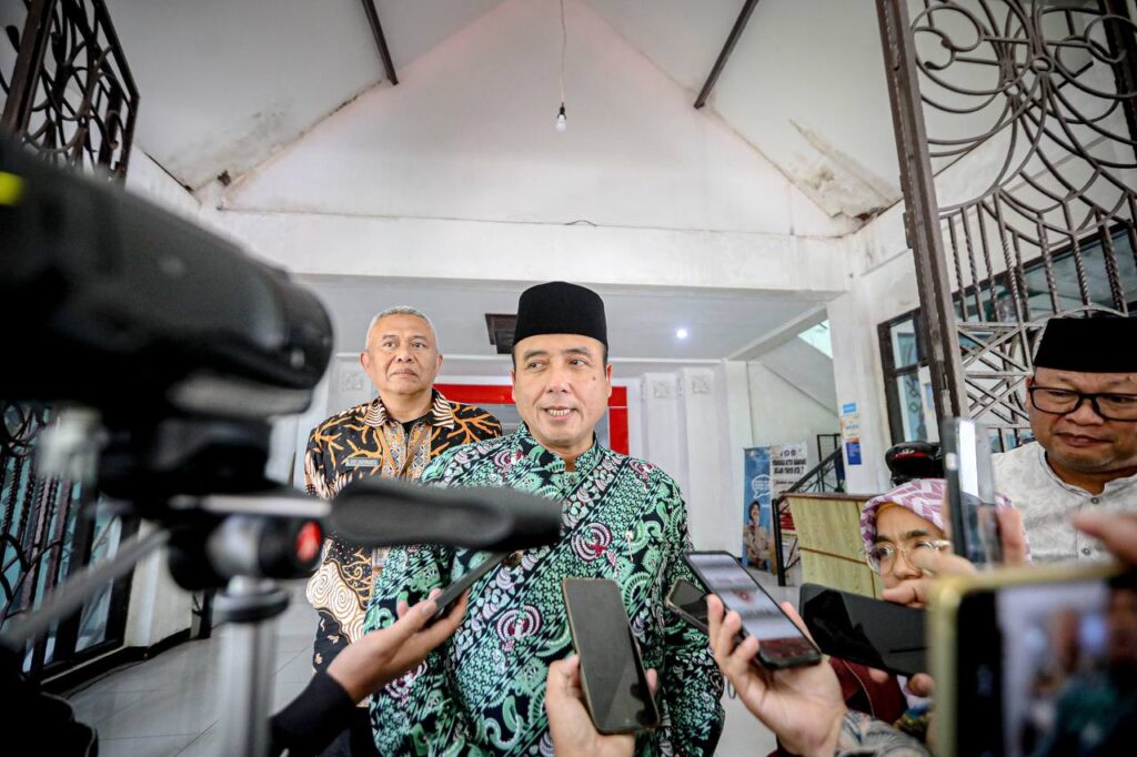 174981162729-erwin-ingatkan-asn-tak-langgar-hukum-dan-bertugas-dengan-akuntabel-serta-bertanggungjawab