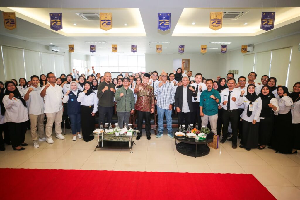 174999711167-wakil-wali-kota-pppk-guru-adalah-titik-tolak-pengabdian-lebih-bermakna