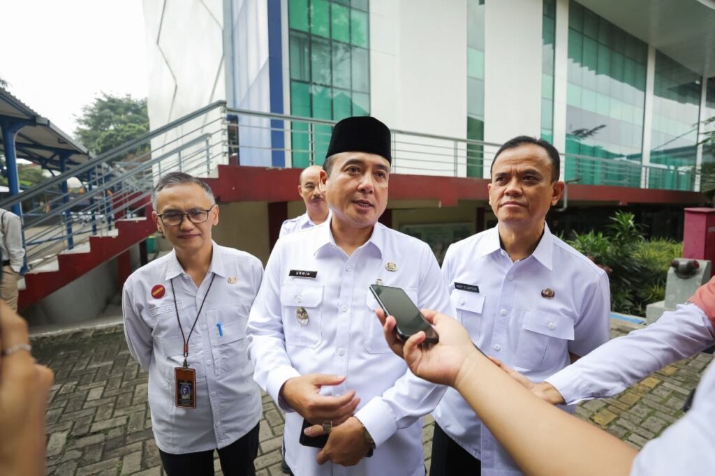 175024038318-pemkot-bandung-dukung-penuh-pelatihan-kepala-dapur-program-makan-bergizi-gratis