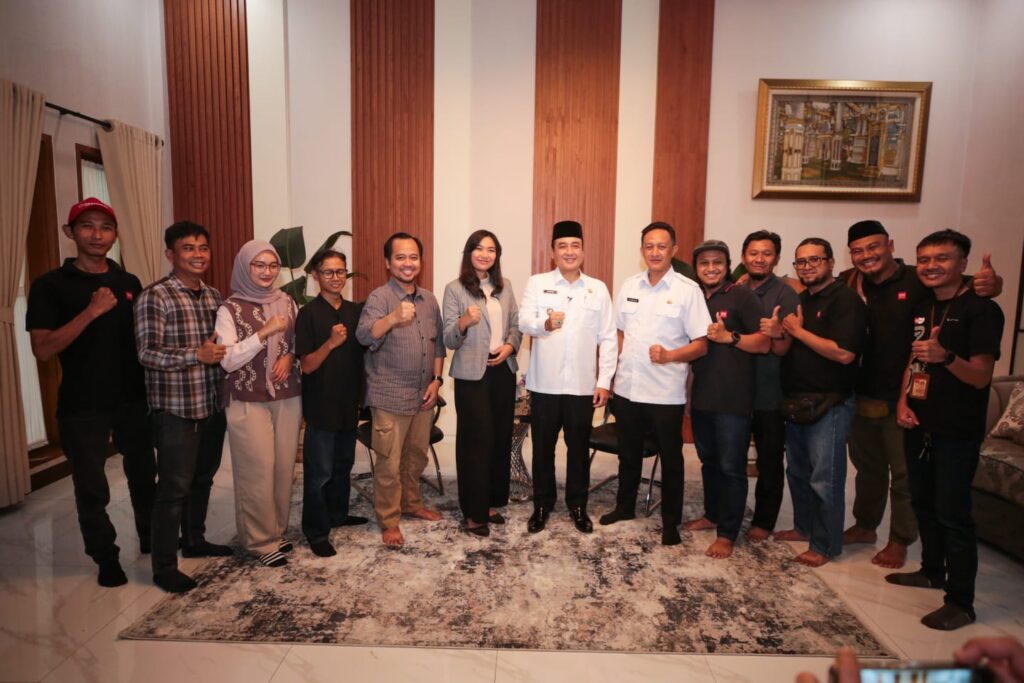 17502579043-tak-ada-matahari-kembar-erwin-tegaskan-loyalitas-dan-kolaborasi-dengan-wali-kota