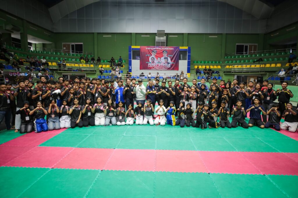 17523240893-kota-bandung-gelar-kejuaraan-kickboxing-cetak-atlet-bermental-tangguh