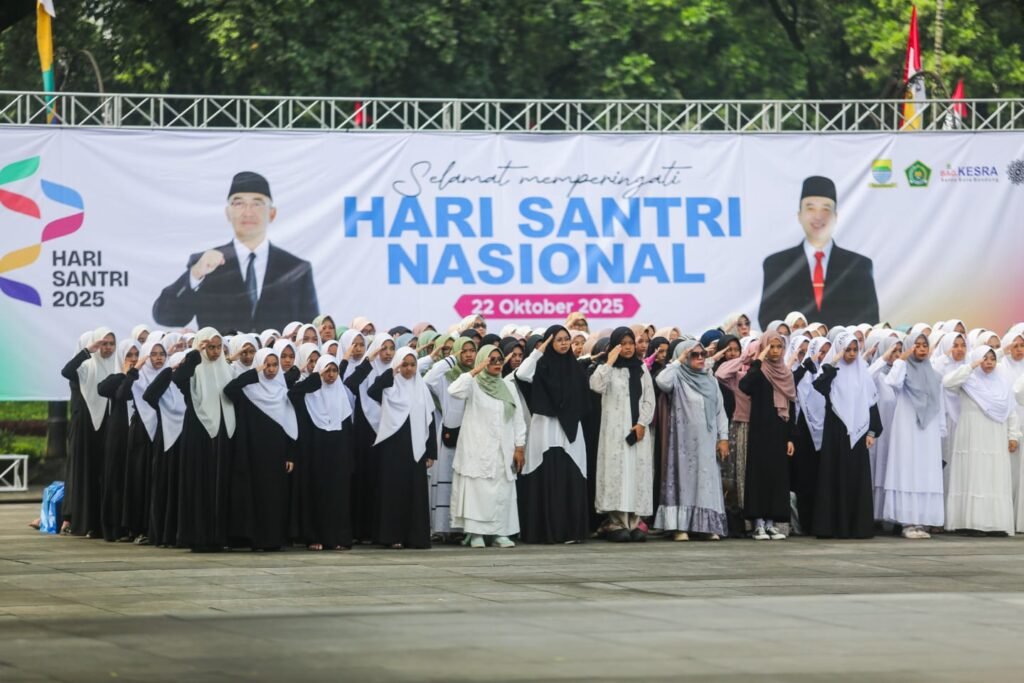 176112124844-hari-santri-2025-pesantren-apresiasi-dukungan-pemkot-bandung