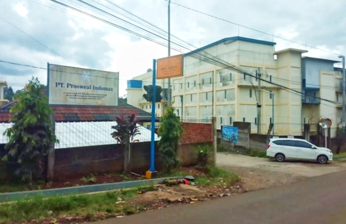 Bahas Pengawasan Izin IPAT, PBG, dan SLF, Kepala DPMPTSP Dampingi Komisi I DPRD Kabupaten Sukabumi Kunjungi PT. Prosweal Indomax