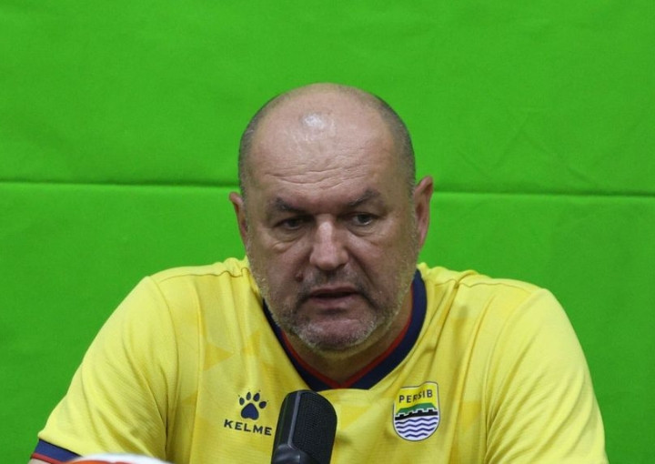 MISI CURI POIN DI BANTEN: Bojan Hodak Tebar Ancaman, Persib Siap Terkam Dewa United!