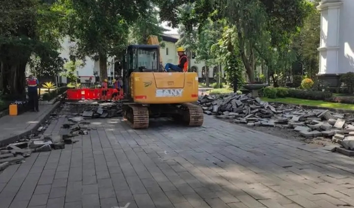 Gedung Sate “Digunduli”: Wajah Baru atau Hilangnya Asri? Revitalisasi Rp15 Miliar Tuai Kontroversi!