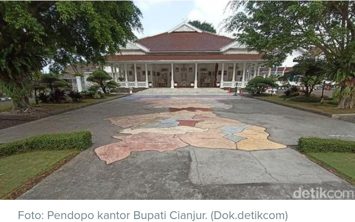 EMAS DI ATAS PUNGGUNG RAKYAT: Ketika Bupati Cianjur Abad ke-19 Berpesta Mewah di Atas Derita Petani Kopi