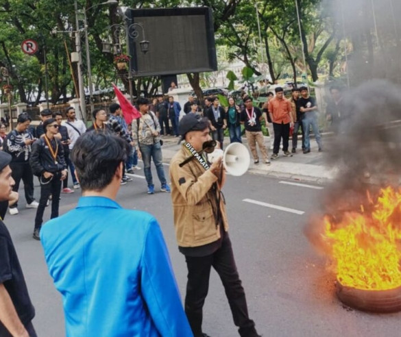 Cukup Basa-Basi! Aliansi Cipayung Tampar Wajah Pemkot Bandung: Krisis Tata Kelola Bukan Lelucon, Atau Kami yang Akan Menggulingkan Narasi Palsu Anda!
