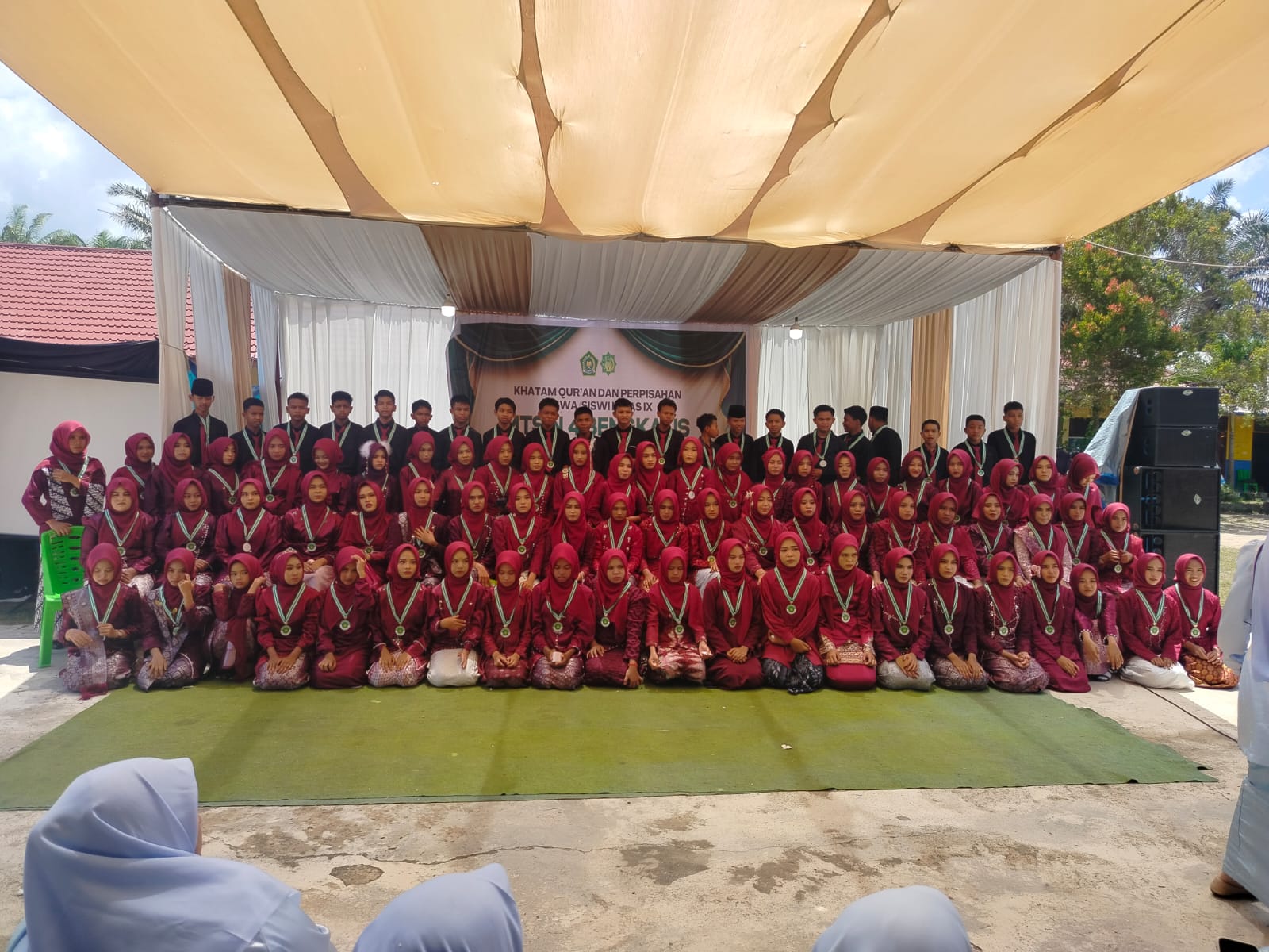 Air Mata dan Doa Mengalir: 147 Siswa MTsN 4 Bengkalis Lepaskan Masa Remaja, Pelepasan Angkatan XVII Penuh Haru dan Inspirasi