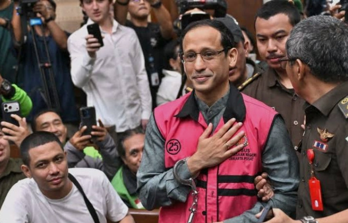Drama Kesehatan di Tengah Tuntutan Triliunan: Sidang Korupsi Chromebook Nadiem Makarim Kembali Ditunda di Saat Jaksa Nyatakan “Sehat”