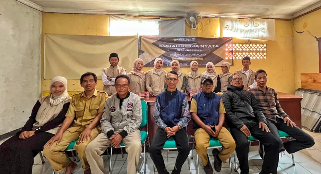 STAI Kharisma Resmi Serahkan Mahasiswa KKN di Desa Cibunarjaya Kecamatan Ciambar