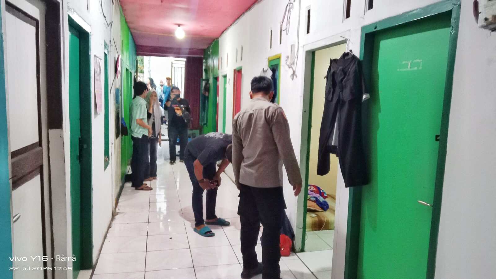 Siang Bolong 7 Kamar Kosan Dibobol Maling di Sundawenang Parungkuda, Polsek Gerak Cepat Cek TKP