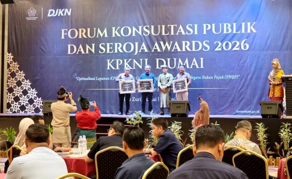 Raih Prestasi Bank BRI Cabang Duri Terima Penghargaan Dari KPNL Dumai