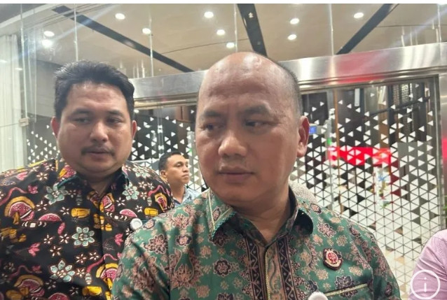 Tumbang di Tengah Geledah: Jampidsus Febrie Adriansyah Mundur Setelah 74 Kg Emas dan Miliaran Rupiah Disita di Rumah Sentul