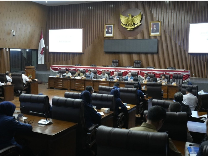 DARURAT ANGGARAN 2027: Operasional Damkar Bandung Terancam Lumpuh, DPRD Kota Bandung Desak Pemulihan Dana Prioritas