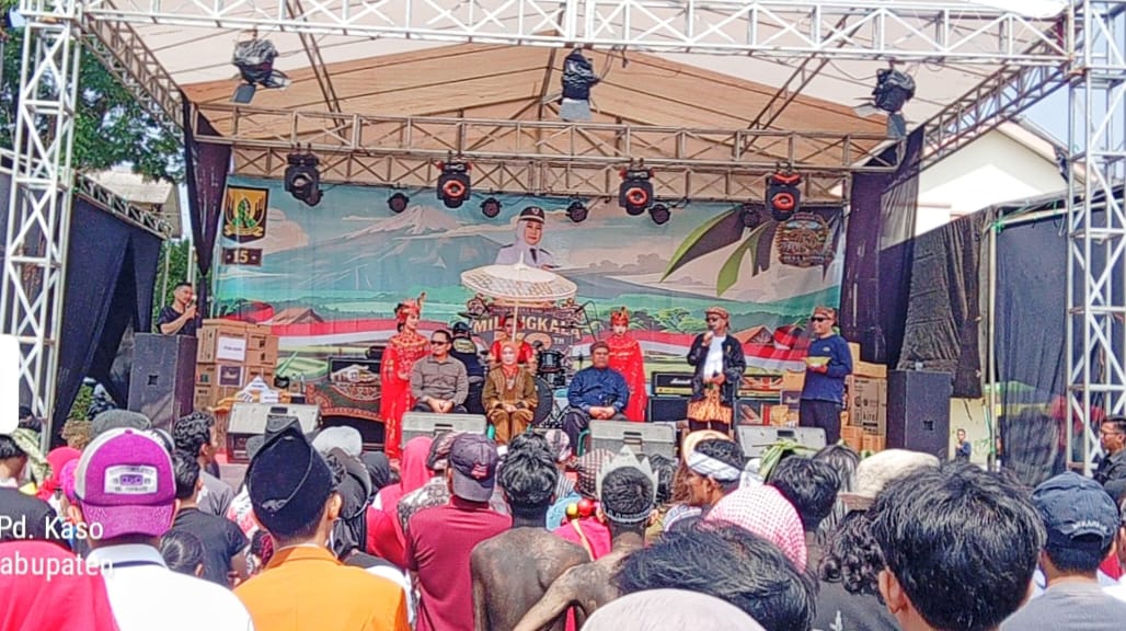 Semarak HUT Desa Kompa Ke-73, Camat Parungkuda Ucapkan Selamat Dan Apresiasi
