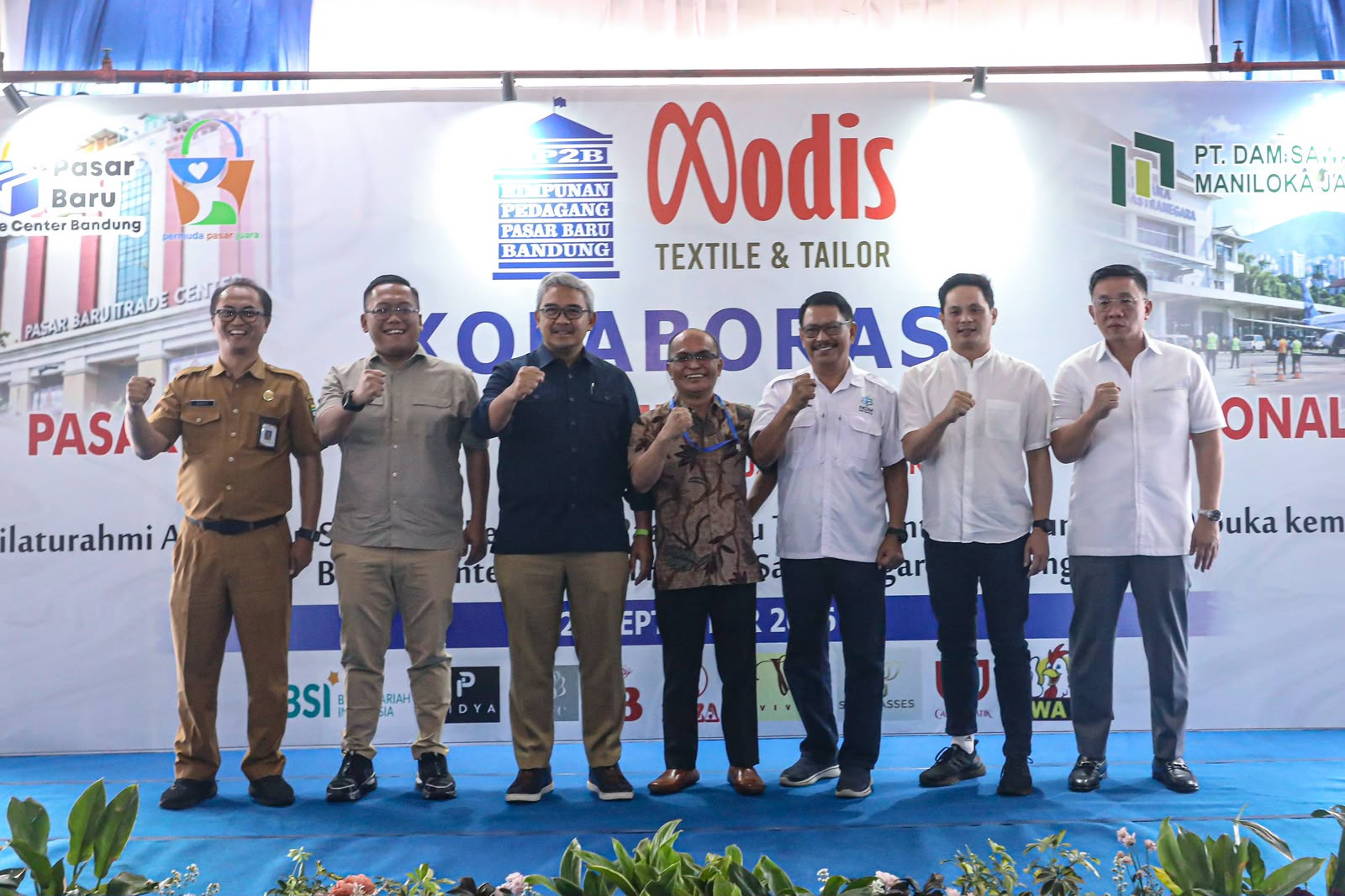 Bangkitkan Denyut Nadi Ekonomi Bandung: Wali Kota Farhan Dorong Sinergi Bandara Husein dan Pasar Baru Trade Center