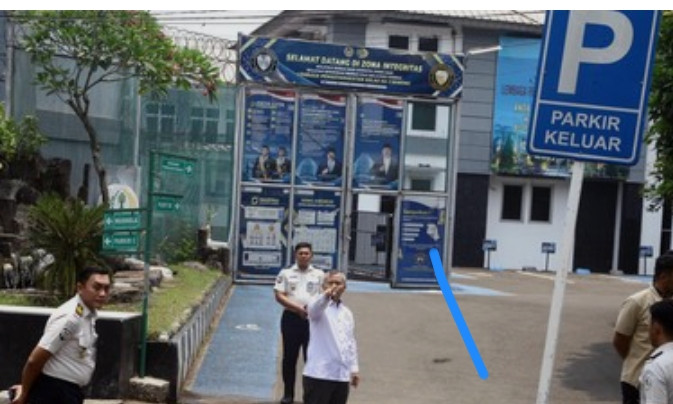 Dijegal dan Penuh Ketegangan! Sidak Ombudsman RI di Lapas Cibinong Bongkar Ruang Mewah, Kaki Petugas Sampai Terjepit Pagar