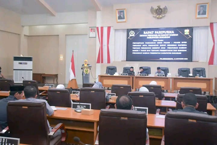 Rapat Paripurna ke-26 DPRD Kabupaten Sukabumi, Tujuh Fraksi Sampaikan Pandangan Umum atas Raperda Perubahan Susunan Perangkat Daerah