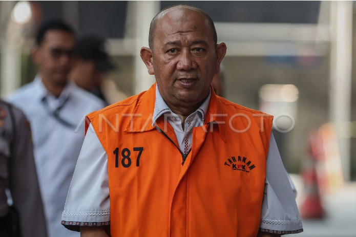 SINDIKAT KORUPSI LANGKAT MAKIN MENYERAMKAN: 16 KONTRAKTOR DIPANGGIL KPK, MILYARAN RUPIAH ANAK BANGSA DIGADAIKAN!