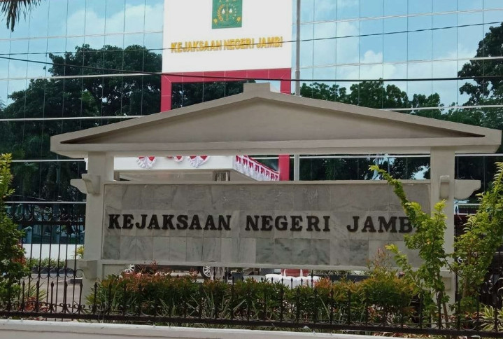 SKANDAL “PAJAK SILUMAN” JAMBI: Kerja Fiktif, Tanda Tangan Palsu, Negara Rugi Rp1,3 Miliar! Kepala BPPRD pun Tak Lolos
