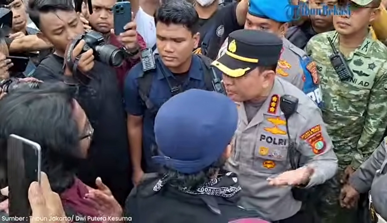 Sumpah Pemuda Berdarah di Bundaran HI: Represi Aparat Bungkam Aksi Mahasiswa, Tonfa dan Helm Melayang